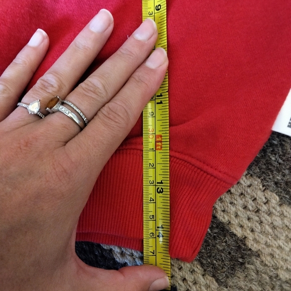 Hello Kitty Sanrio Kids Sweatshirt Fit 3T Red Logo Pullover - Picture 5 of 5